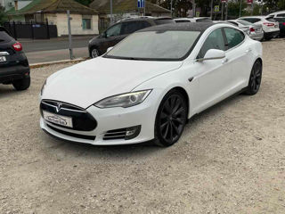 Tesla Model S foto 2