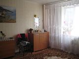 г. Кахул, центр продается 1 комн. кв., 5/5, 36 м2 foto 3