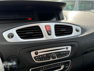 Renault Scenic foto 11