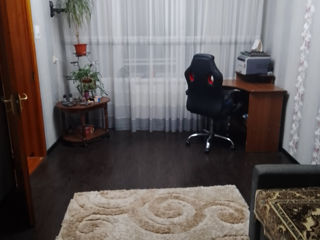 Apartament cu 2 camere, 58 m², Ciocana, Chișinău foto 2