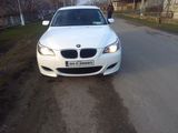 BMW 5 Series foto 2