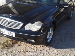 Mercedes C Class foto 5