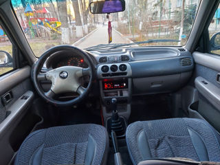 Nissan Micra foto 3