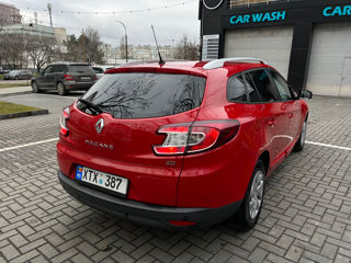 Renault Megane foto 2