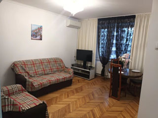 Apartament cu 2 camere, 56 m², Centru, Chișinău foto 1