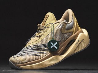 New Balance FuelCell x Stone Island foto 2