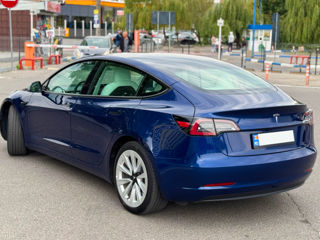 Tesla Model 3 foto 6