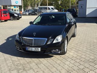 Mercedes E Class foto 2