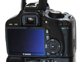 Батарейный блок с ЖК дисплеем для Canon 7D 650D 600D 550D, Nikon D700 D300 D7100. foto 3