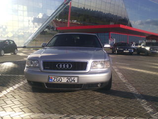 Audi A8 foto 3
