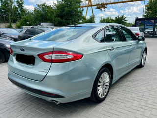 Ford Fusion foto 4