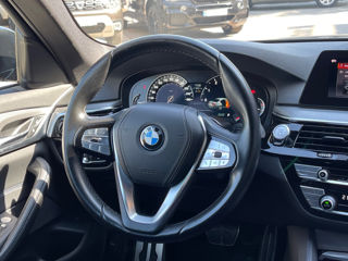 BMW 5 Series foto 8