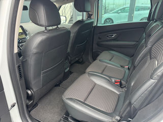 Renault Grand Scenic foto 16