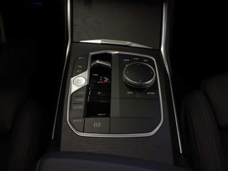 BMW 3 Series foto 7