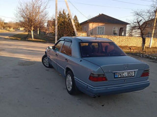 Mercedes Series (W124)