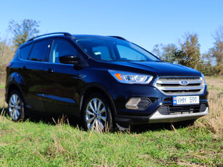 Ford Escape foto 2