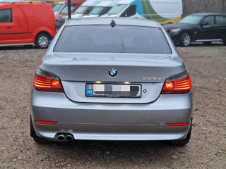 BMW 5 Series foto 4