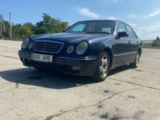 Mercedes E-Class foto 3