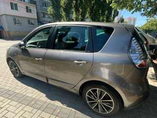 Renault Scenic foto 2