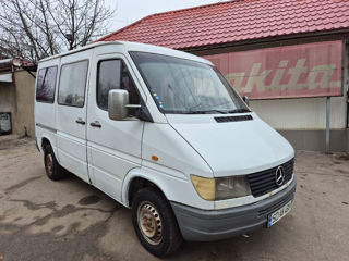 Mercedes Vito foto 2