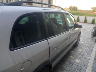 Opel Zafira foto 3