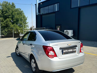 Chevrolet Aveo foto 3