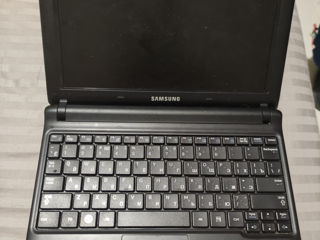 Laptop Samsung foto 2