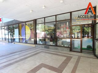 Spațiu comercial, Centru, bd. Ștefan cel Mare, 35 m2, prima linie! foto 1