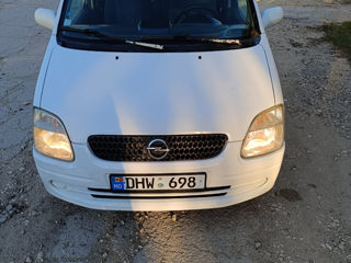 Opel Agila foto 2