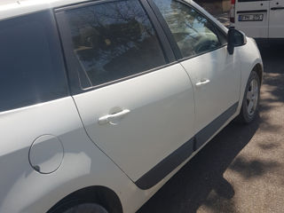 Renault Grand Scenic foto 1