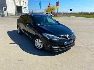 Renault Megane foto 1