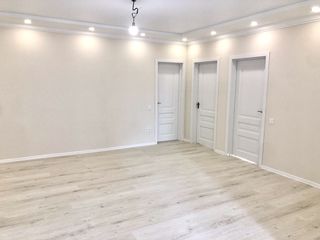 Euroreparație 2 dormitoare + salon + garderobă 86 m2 ( 650 euro/m2 ) foto 2