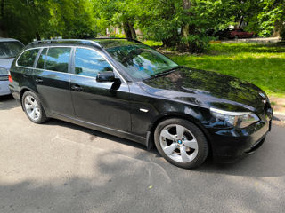 BMW 5 Series Touring foto 4