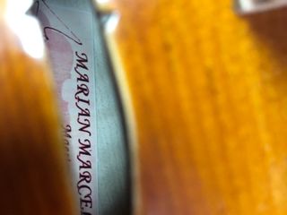 Viori si arcusuri de mester 4/4 Мастеровые скрипки и смычки прямые поставки по лучшей цене foto 7