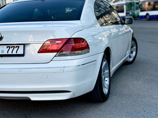 BMW 7 Series foto 2