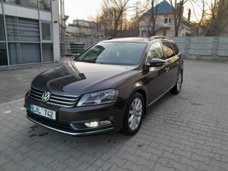 Volkswagen Passat foto 2