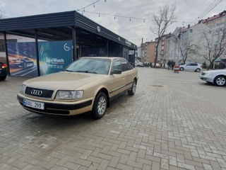 Audi 100