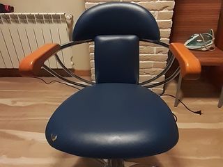 Кресло парикмахерская новая. 150 евро foto 2