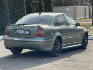 Volkswagen Passat foto 3