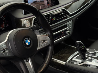 BMW 7 Series foto 12