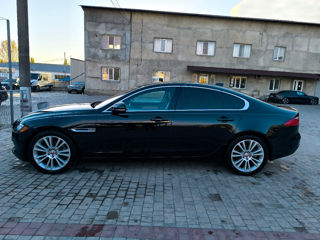 Jaguar XF foto 4