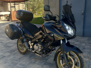 Suzuki V-strom foto 3