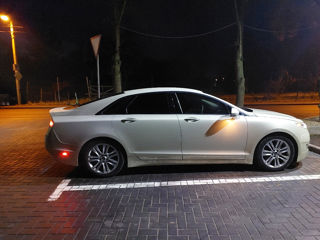 Lincoln MKZ foto 2