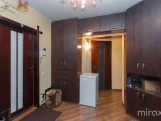 Apartament cu 2 camere, 56 m², Buiucani, Chișinău foto 11