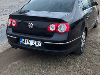 Volkswagen Passat foto 2