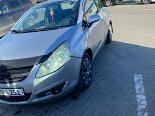 Opel Corsa foto 2