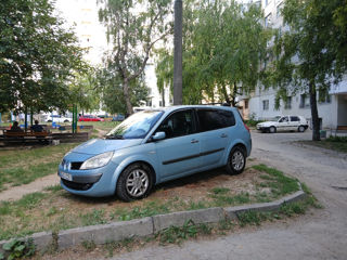 Renault Grand Scenic foto 1