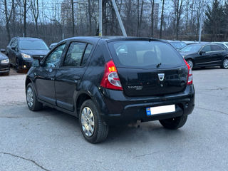 Dacia Sandero foto 4