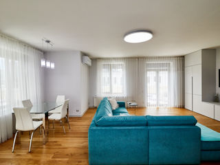 Apartament cu 2 camere, 212 m², Centru, Chișinău foto 3