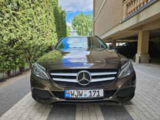 Mercedes C-Class foto 3